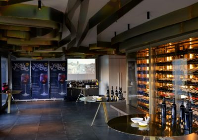 La Corona de Ainsa - Vino vinos wine Ainsa somontano huesca vignerons de huesca