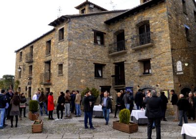 La Corona de Ainsa - Vino vinos wine Ainsa somontano huesca vignerons de huesca