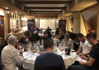 La Corona de Ainsa - Vino vinos wine Ainsa somontano huesca vignerons de huesca