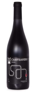 Botella de Canfranero Tinto Crianza de Bodegas Valdovinos